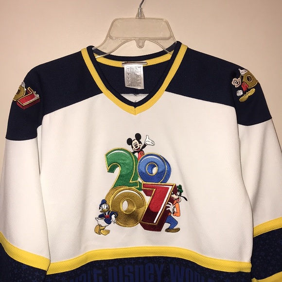 Like New Walt Disney World Jersey kids large. - Picture 3 of 12